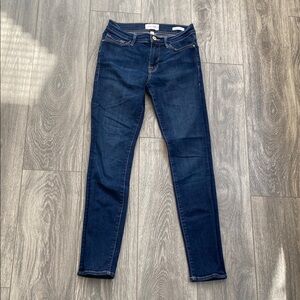 Frame Denim - Low/Mid Rise Le Skinny De Jeanne Jeans in Dark Wash - Size 26